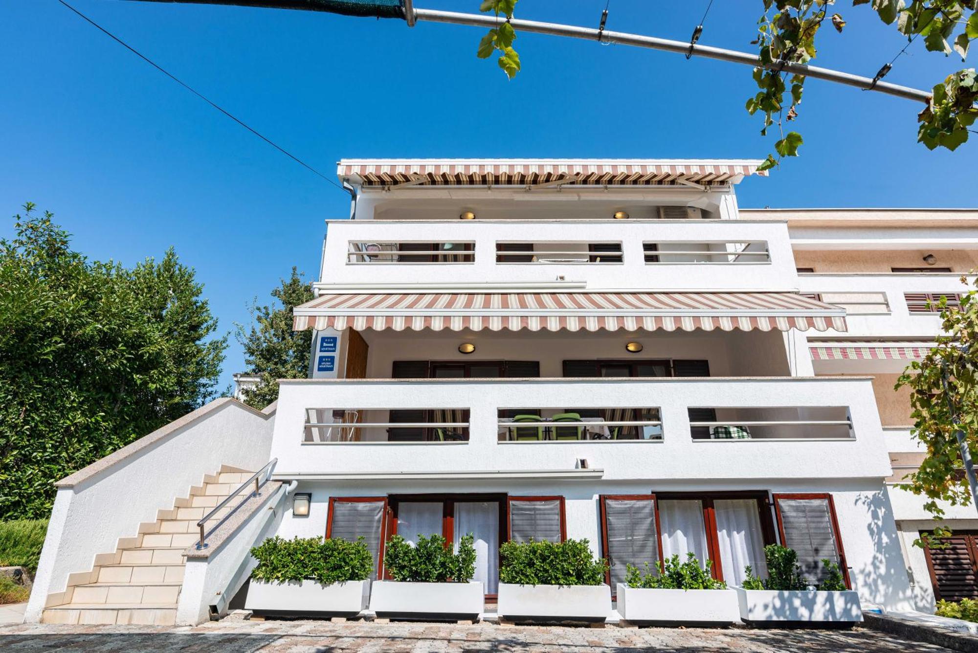 Ksenija, Malinska, Vantacici, Island Krk Appartement