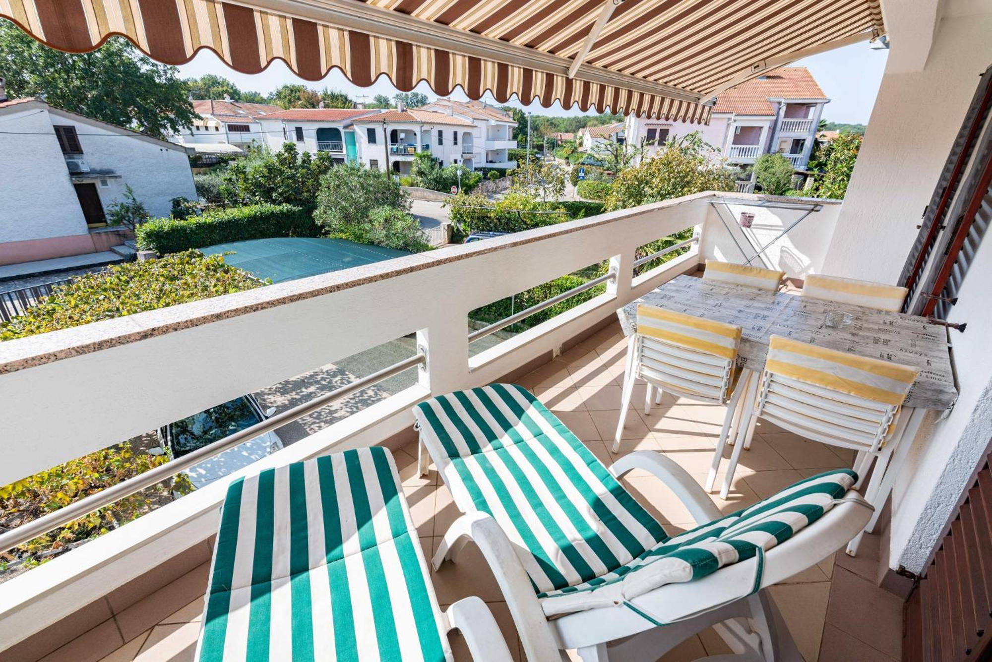 Ksenija, Malinska, Vantacici, Island Krk Apartament *